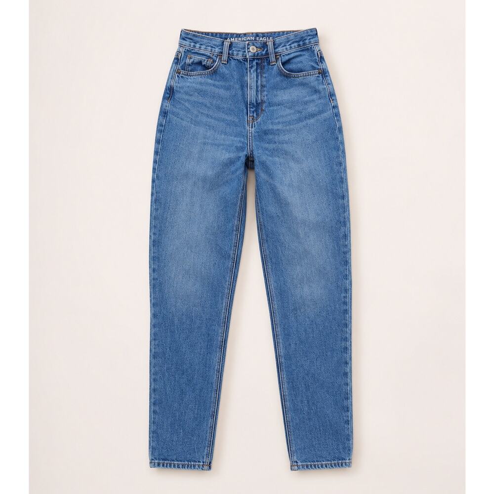 American Eagle High Rise Mom Jeans size 00